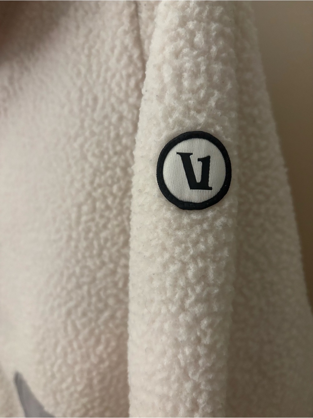 Women’s Vuori Cream Alpine Sherpa Zip Jacket with Light Gray Trim - Picture 4 of 6